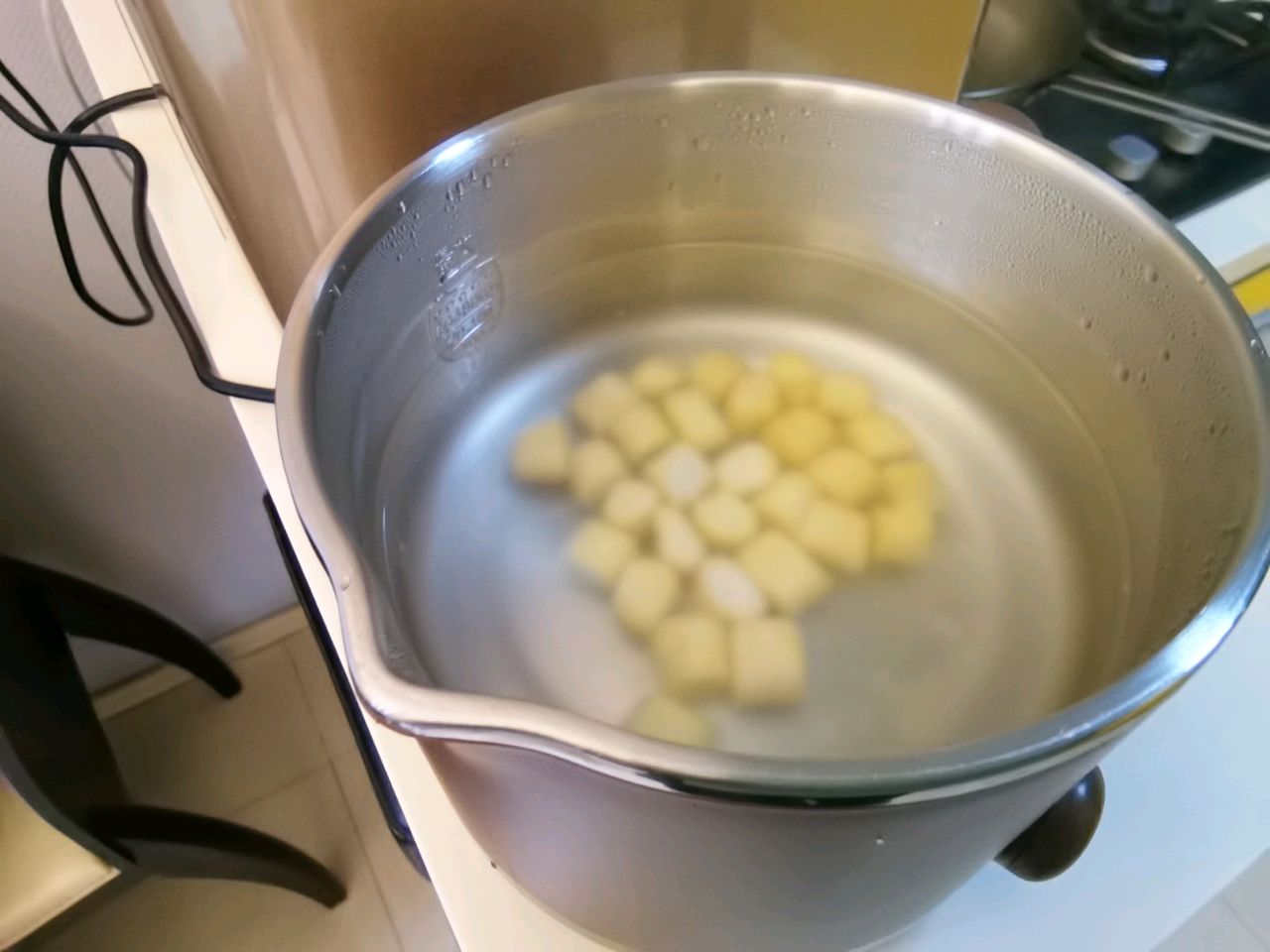 椰果芋圆奶茶