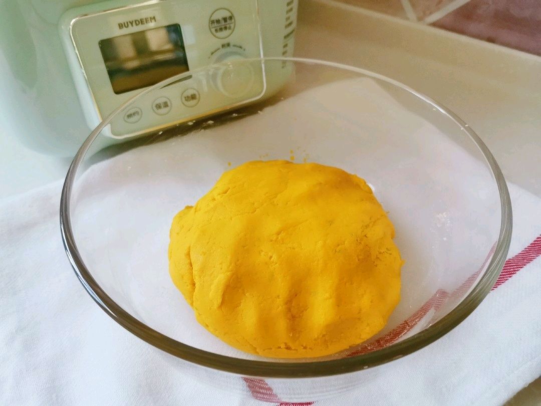 椰蓉黄金麻薯球