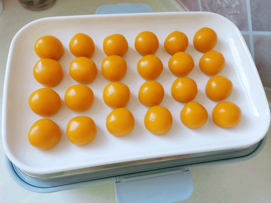椰蓉黄金麻薯球