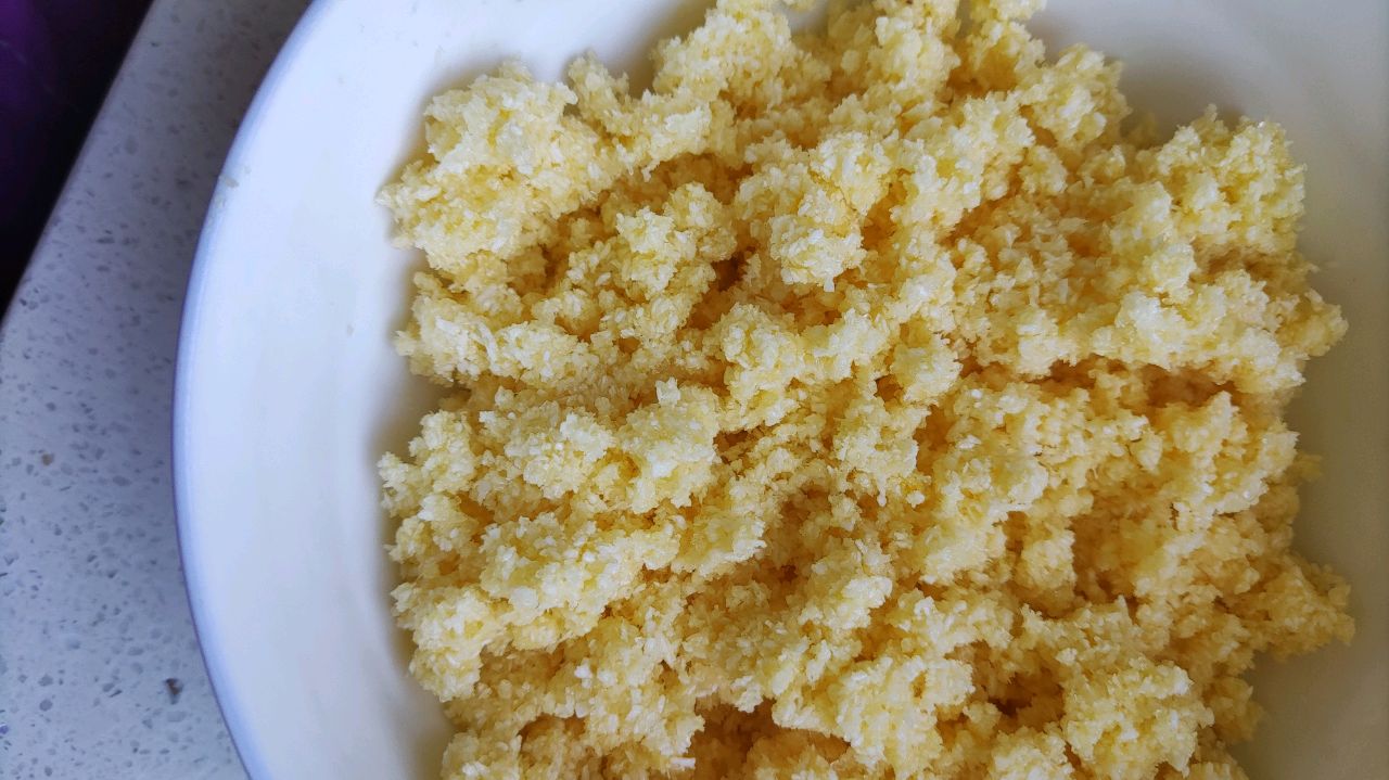 椰蓉拉丝烤面包