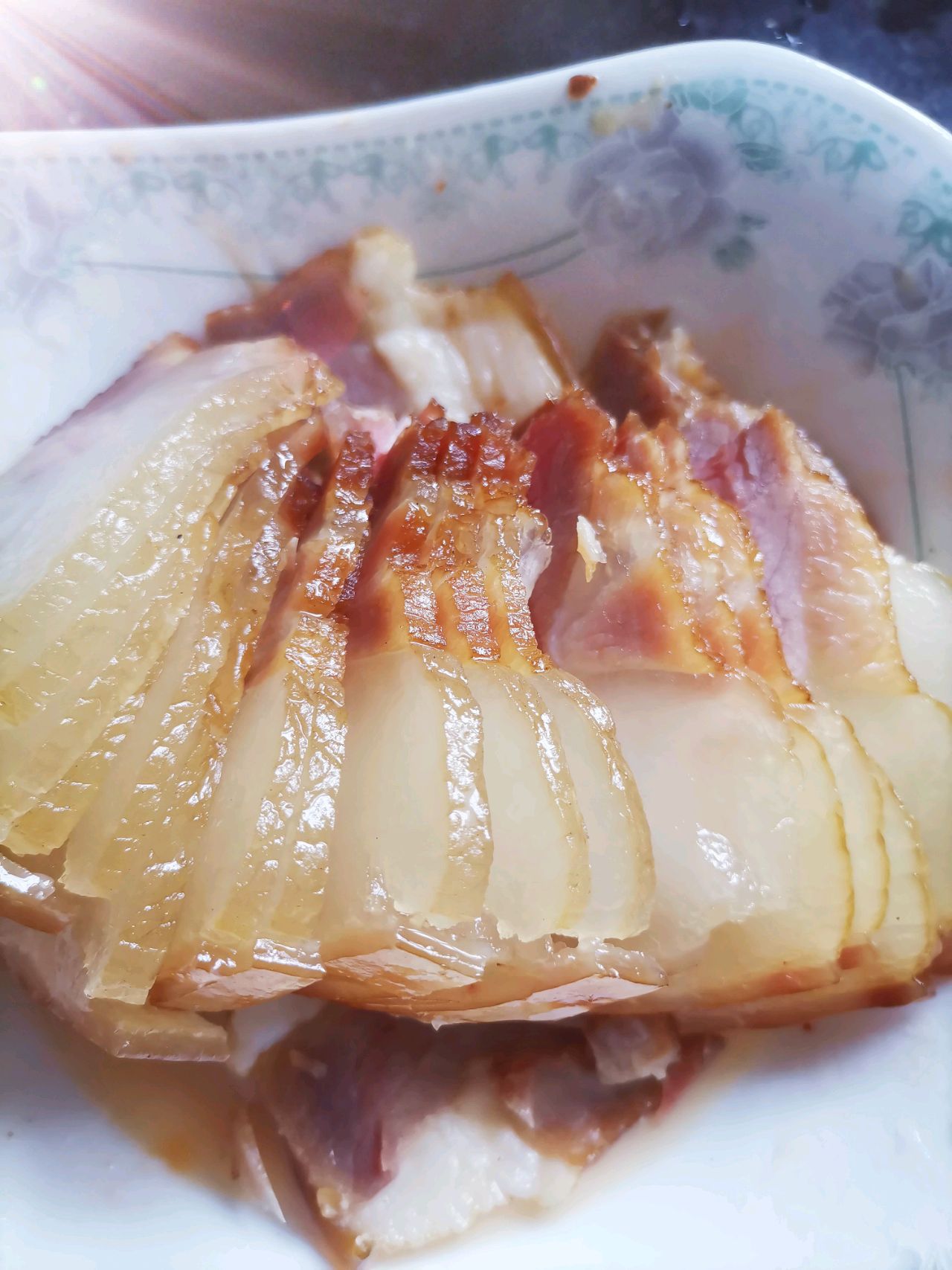 野鲜味杠杠的—杏鲍菇爱腊肉