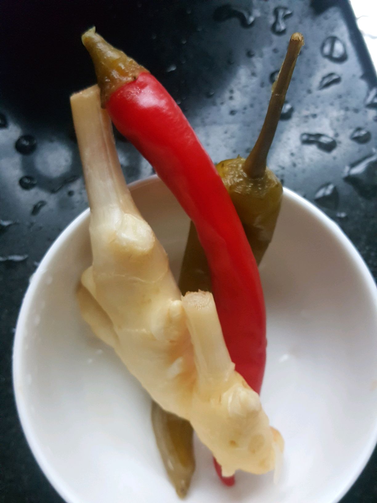 宜昌——泡菜木耳爆炒腊猪肝