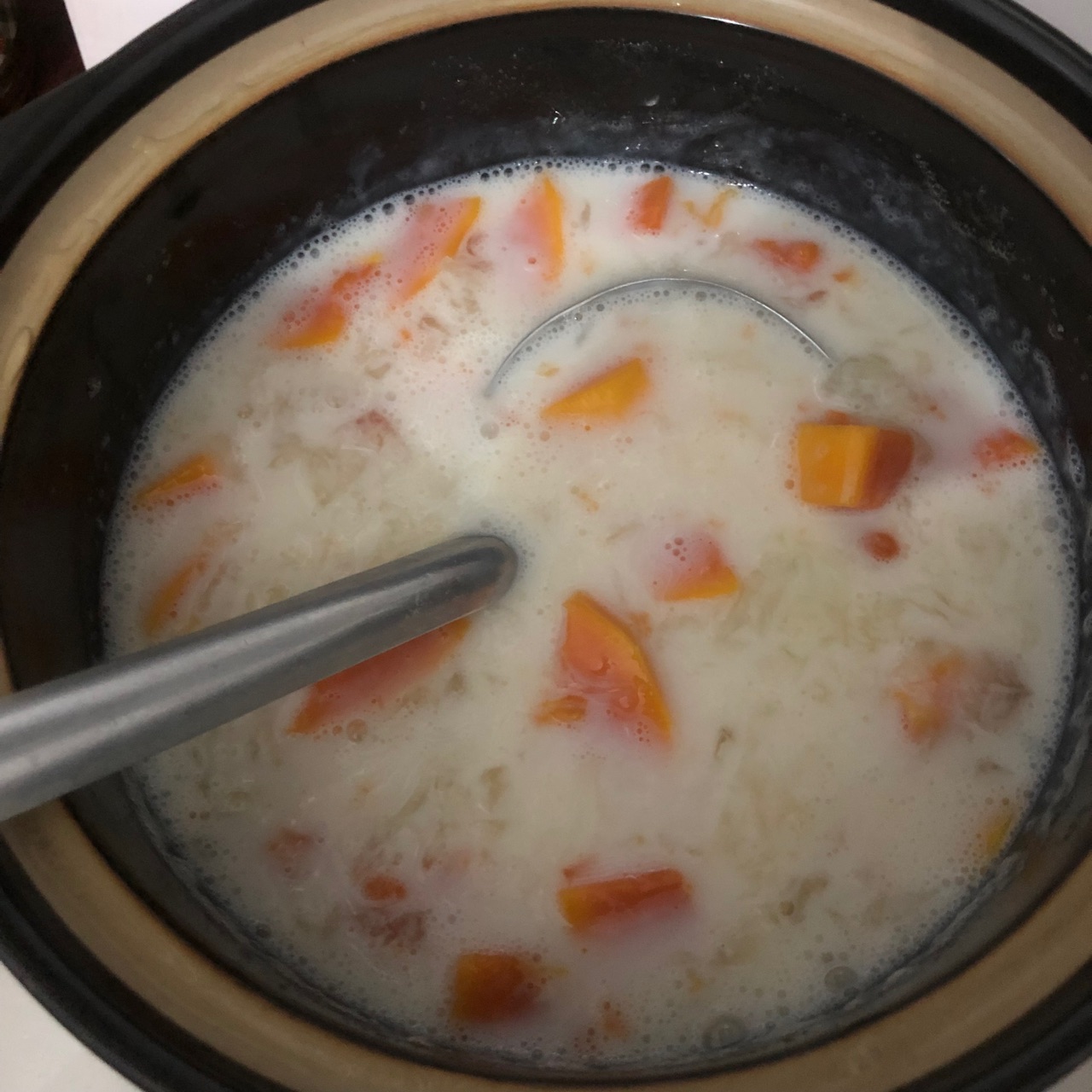 银耳红枣汤