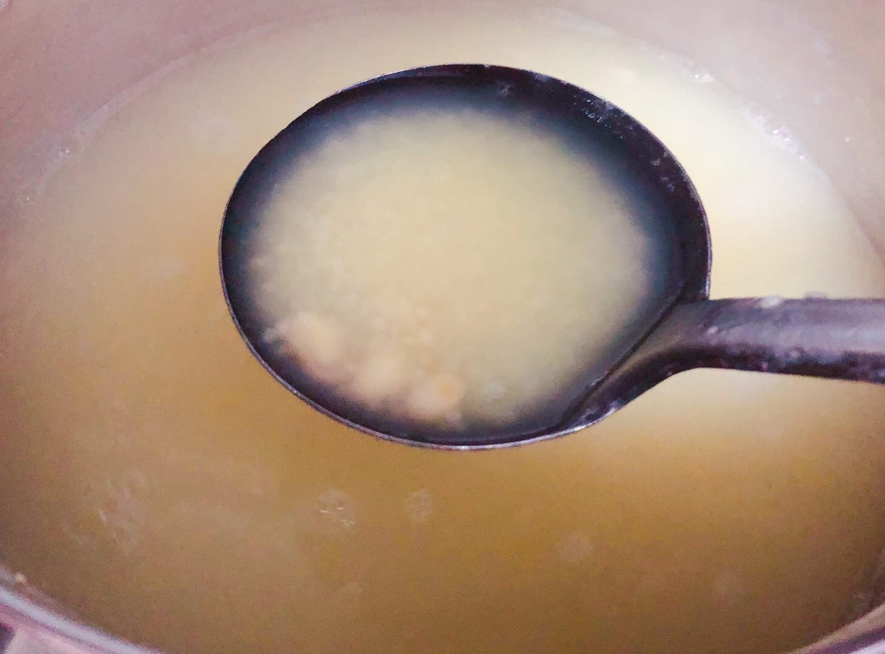 银耳黄豆枸杞小米粥