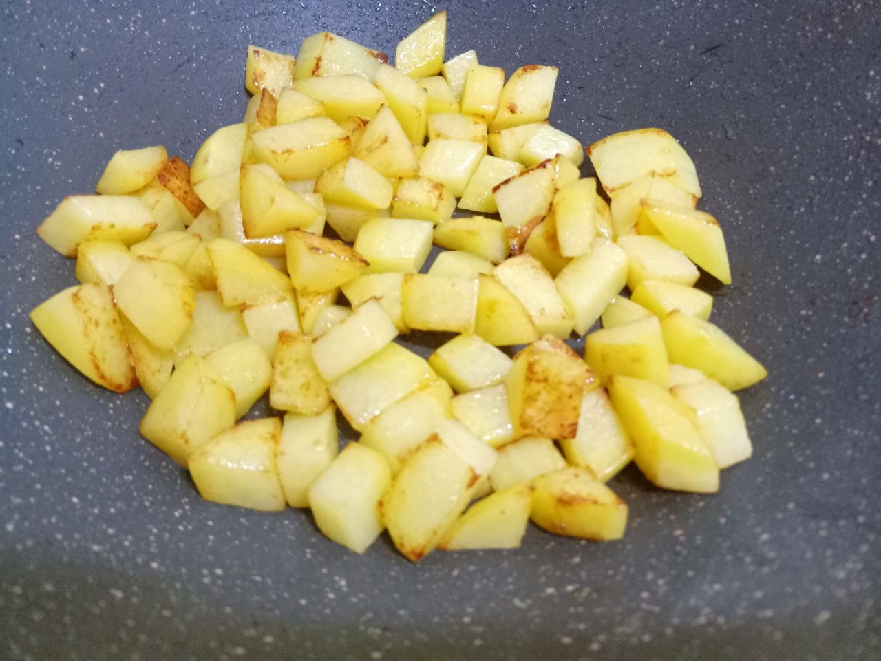 银杏果土豆烧仔鸡