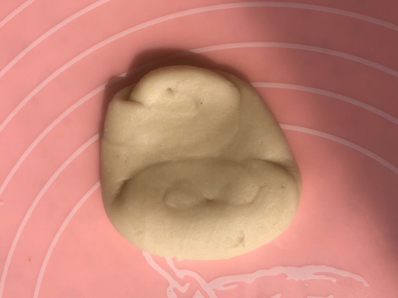 樱桃桃山皮馅蛋黄酥