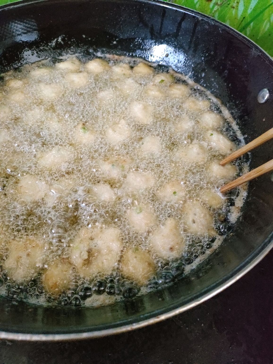油爆鱼丸