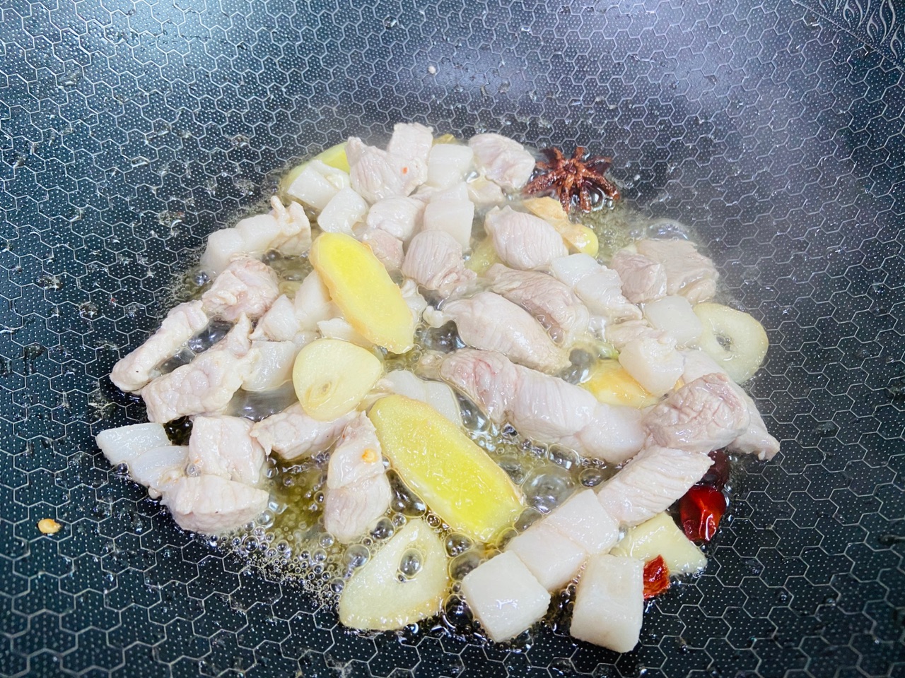 油豆腐烧肉