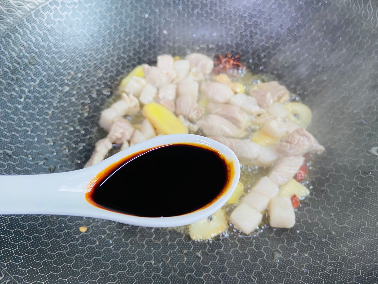 油豆腐烧肉