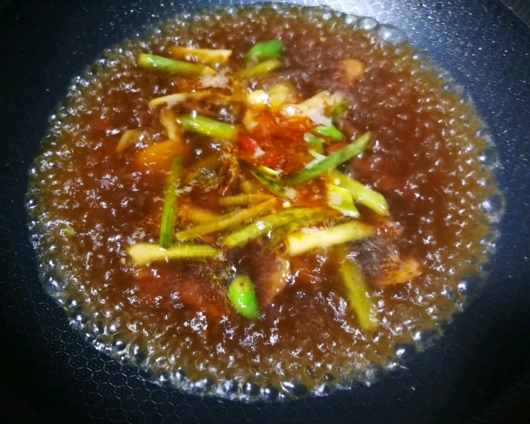 油豆腐蒜苗炒五花肉