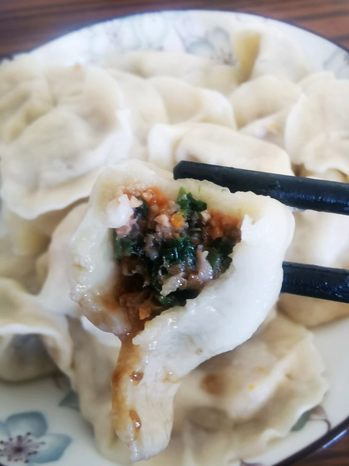 油麦菜牛肉馅饺子