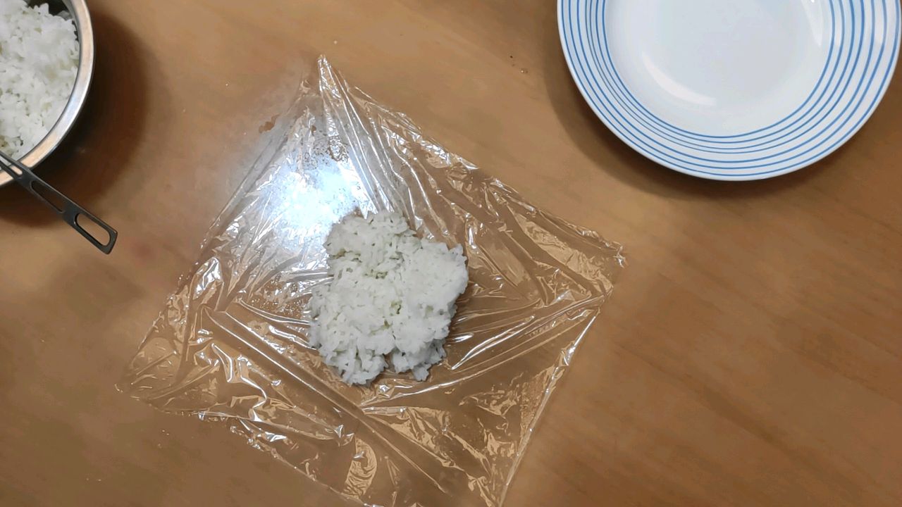 又萌又鲜美，雪人盖浇饭