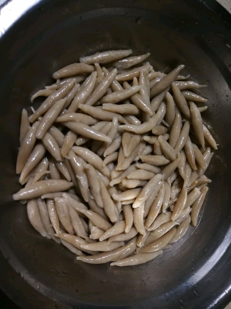 莜面鱼鱼煮香菇西红柿土豆
