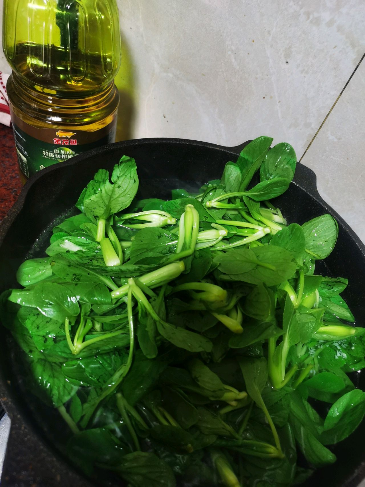 油炝蒜蓉鸡毛菜
