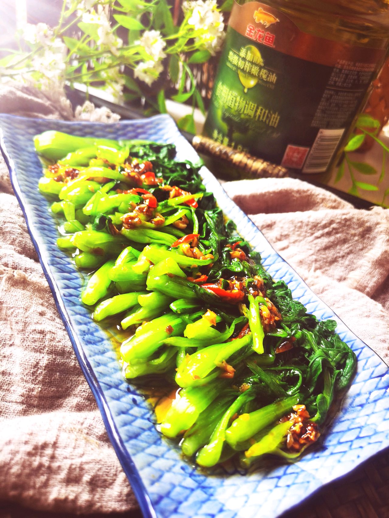 油炝蒜蓉鸡毛菜