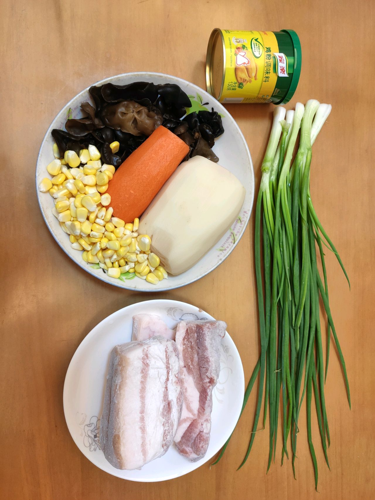又鲜又脆的莲藕玉米木耳饺子