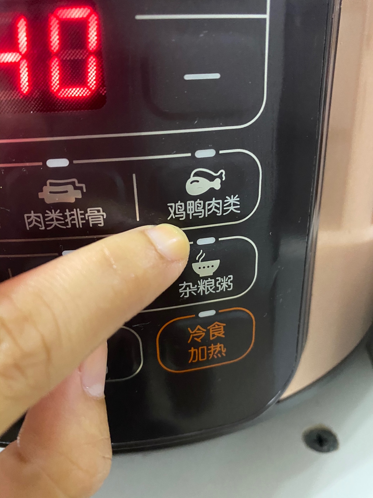 又香又嫩的焖鸡