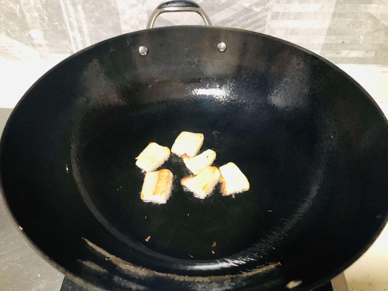 油渣爆炒小黄瓜