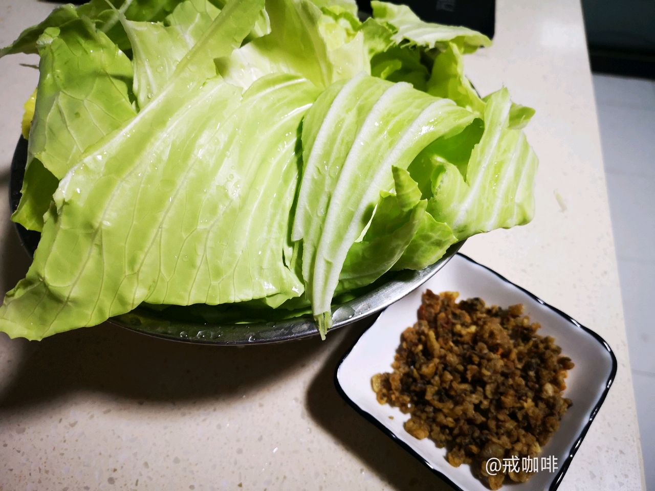 油渣炒包菜