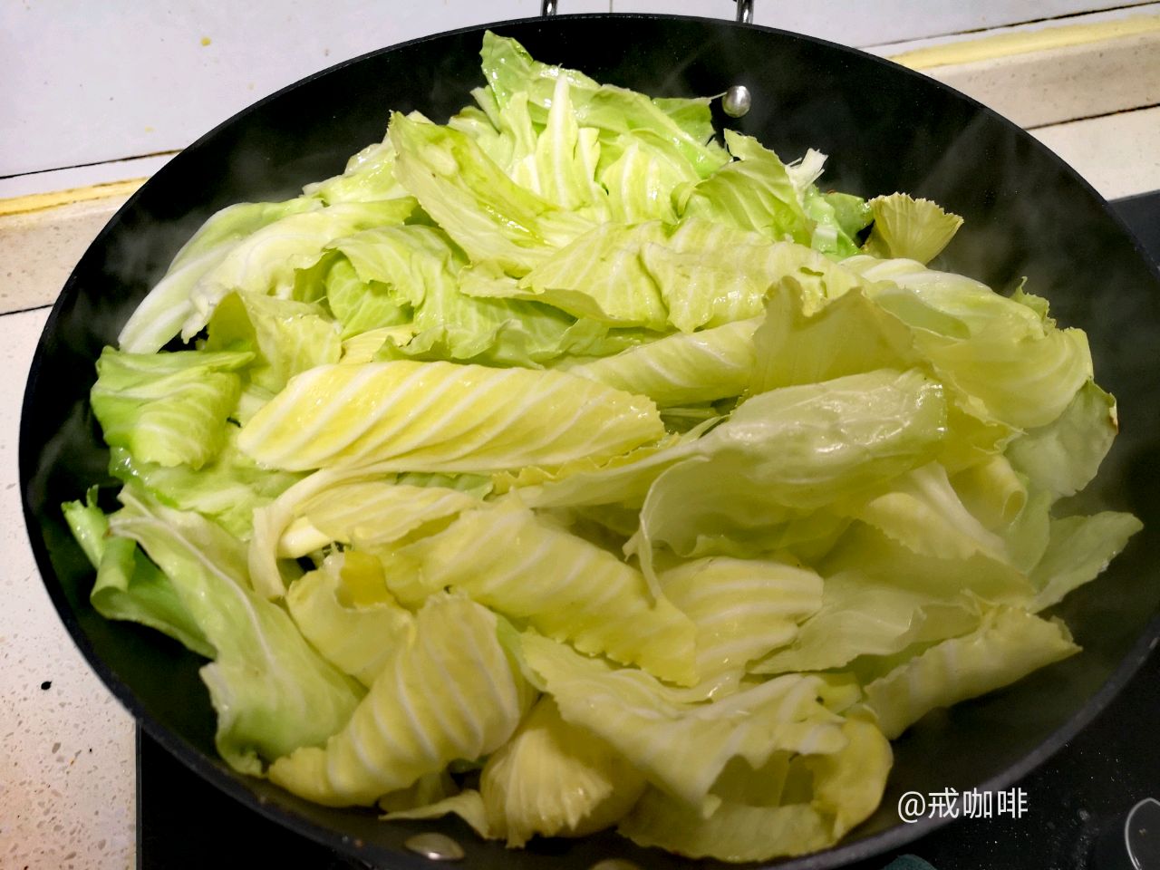 油渣炒包菜