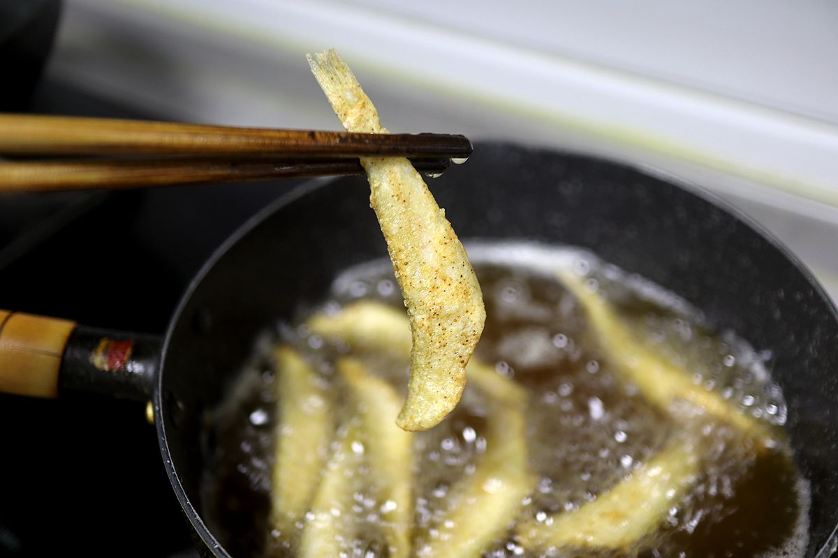 油炸沙丁鱼