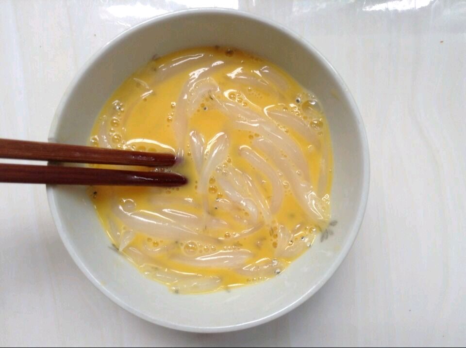 油炸香酥银鱼