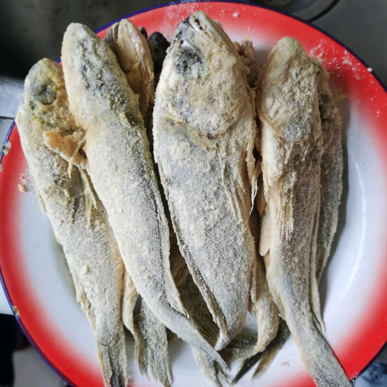 油炸小黄鱼