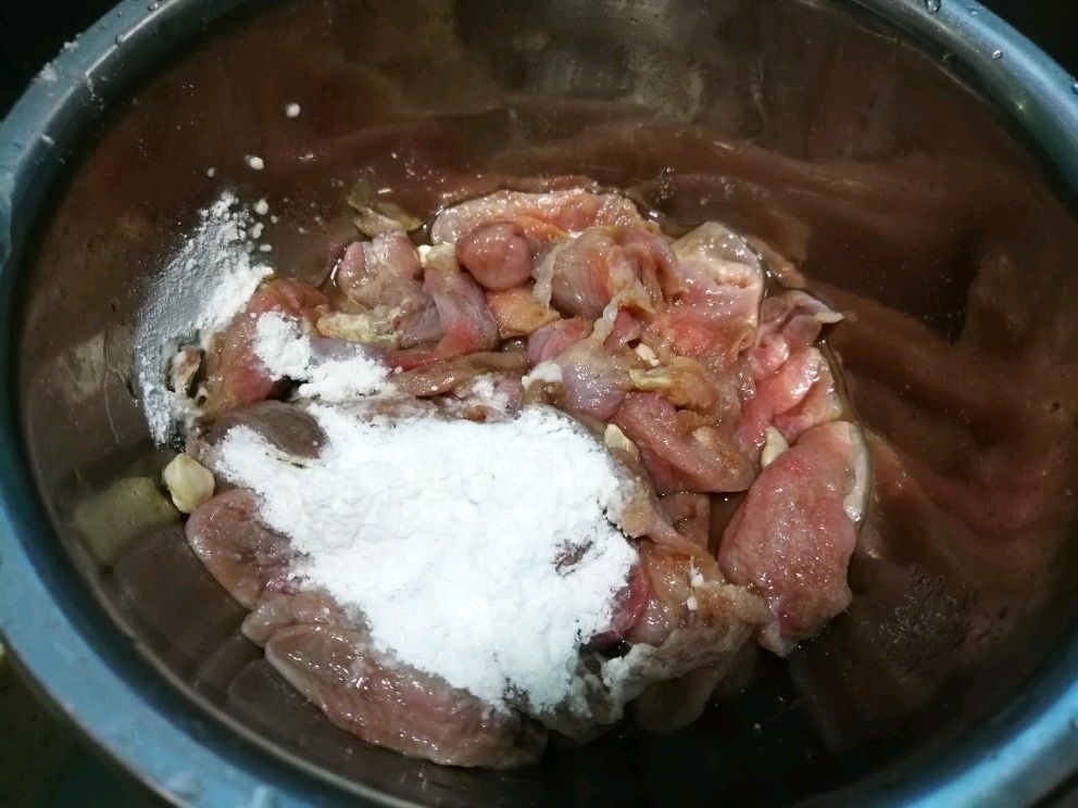鱼肚炒青红椒