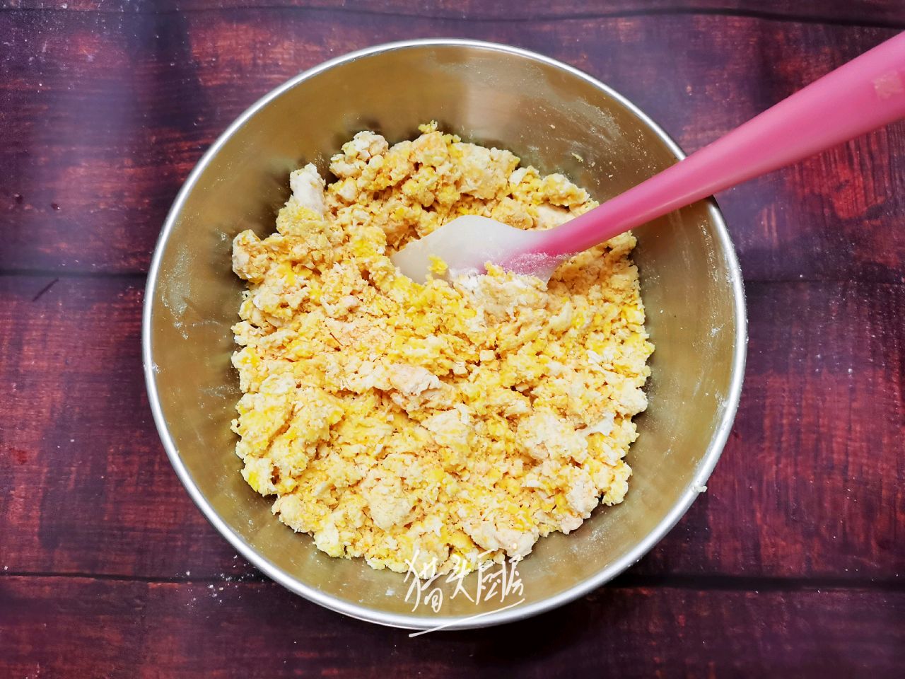 玉米面豆沙饼