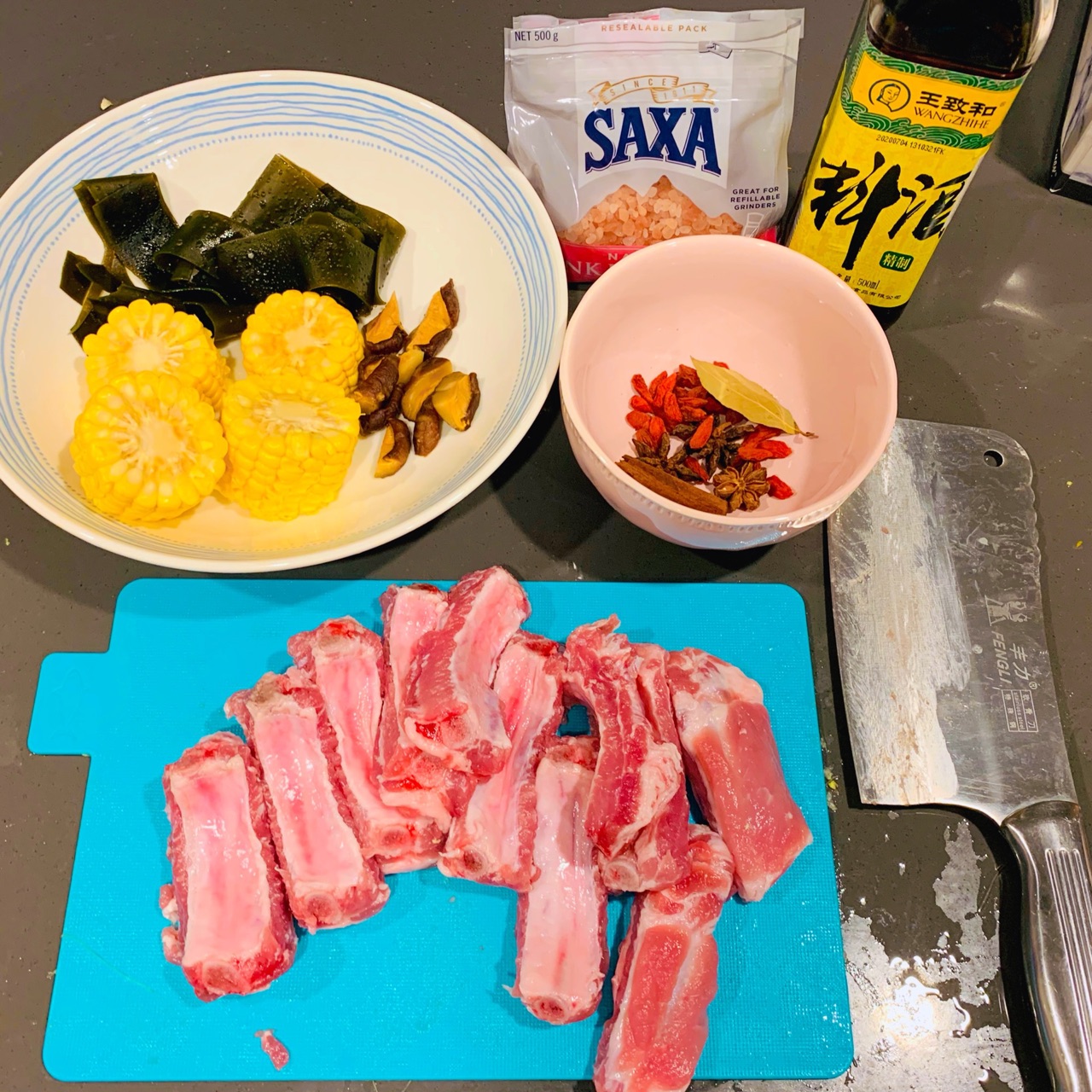 玉米排骨海带汤