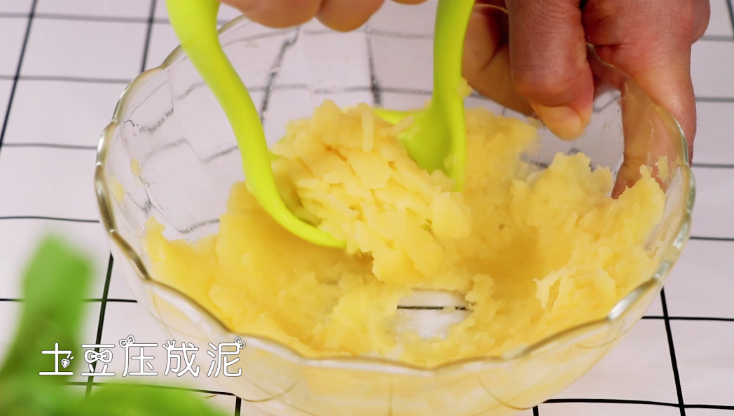 玉米只会煮?那是你没有做过【香甜玉米盏】