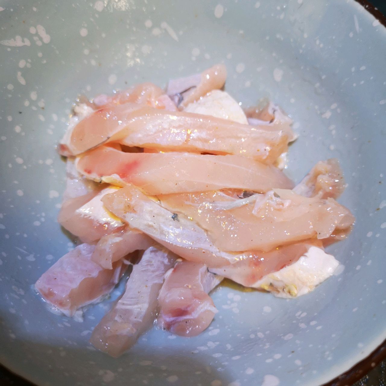 鱼腩鲜虾砂锅粥