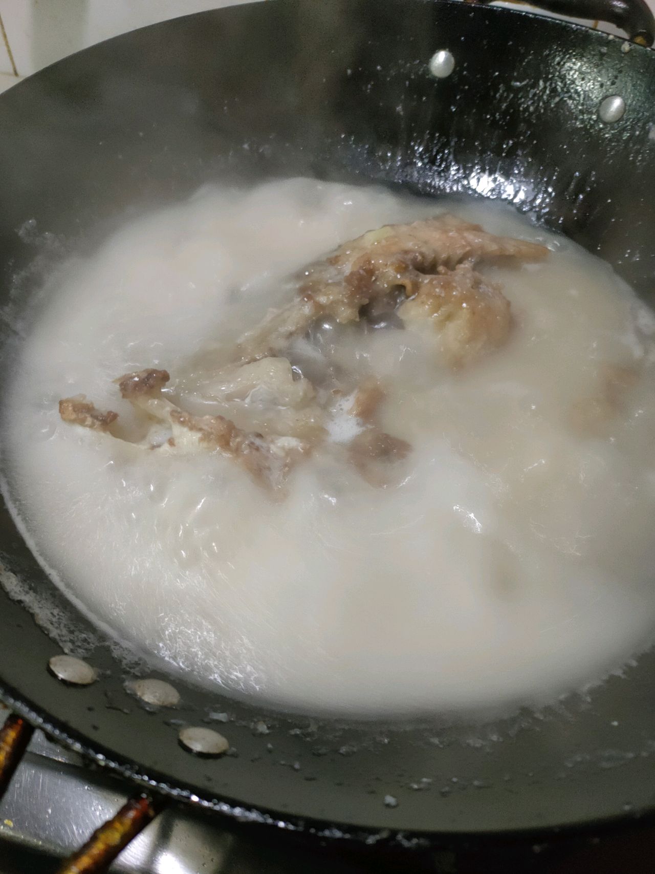 鱼头豆腐汤