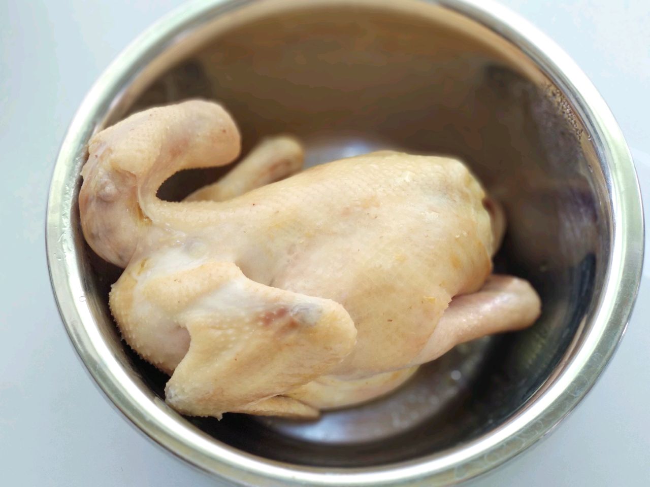 余香绕梁竹荪煲鸡汤