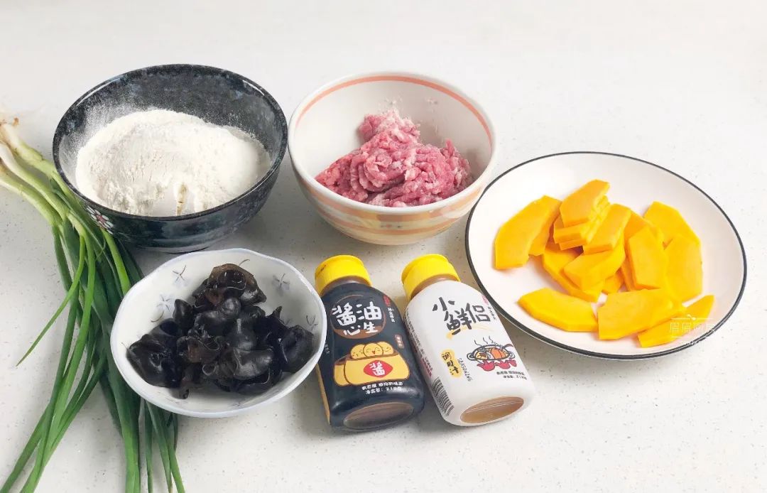 元宝饺子