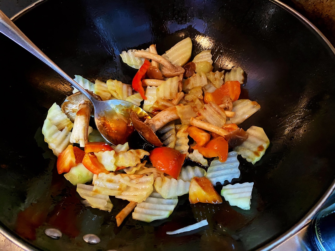【原创】蚝油茶树菇烧土豆
