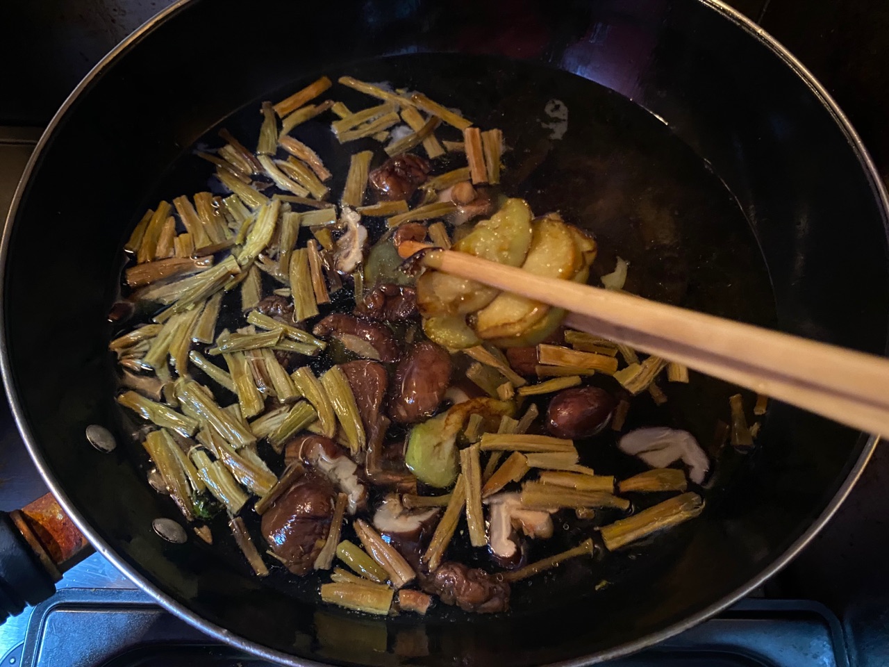 【原创】鸡汁茄片香菇卤面
