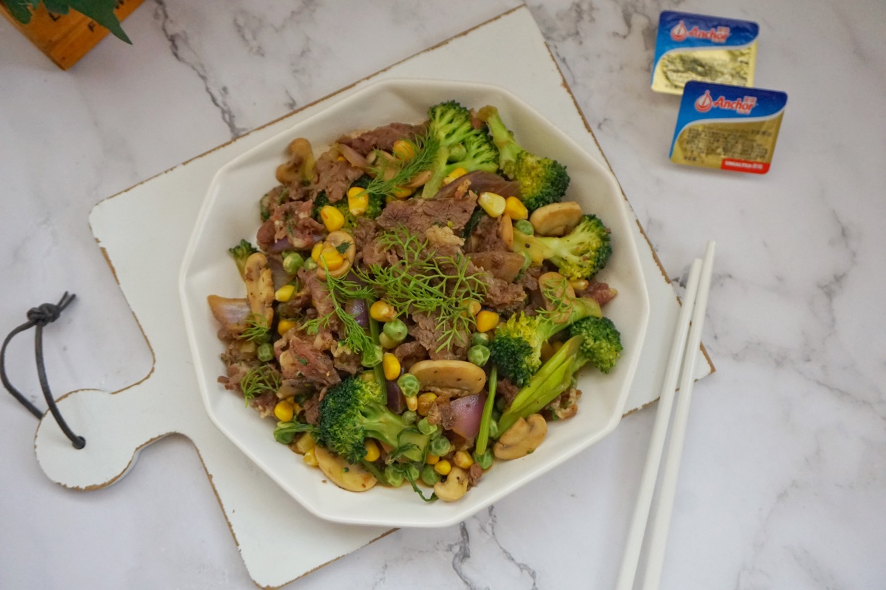 杂蔬炒肥牛