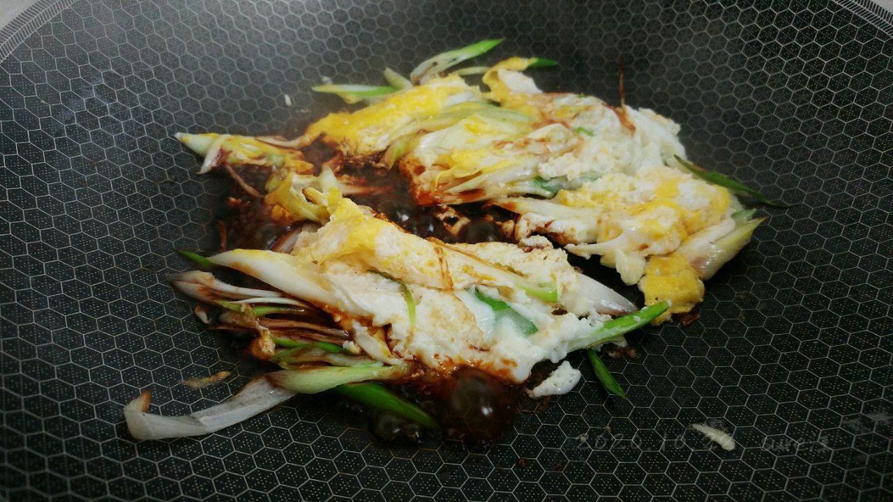 杂蔬荤蛋炝锅饼