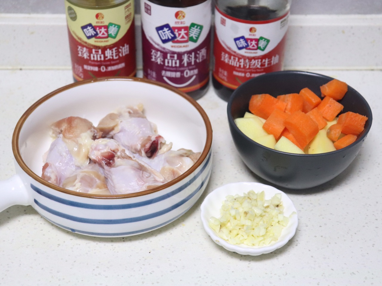 杂蔬烤鸡腿