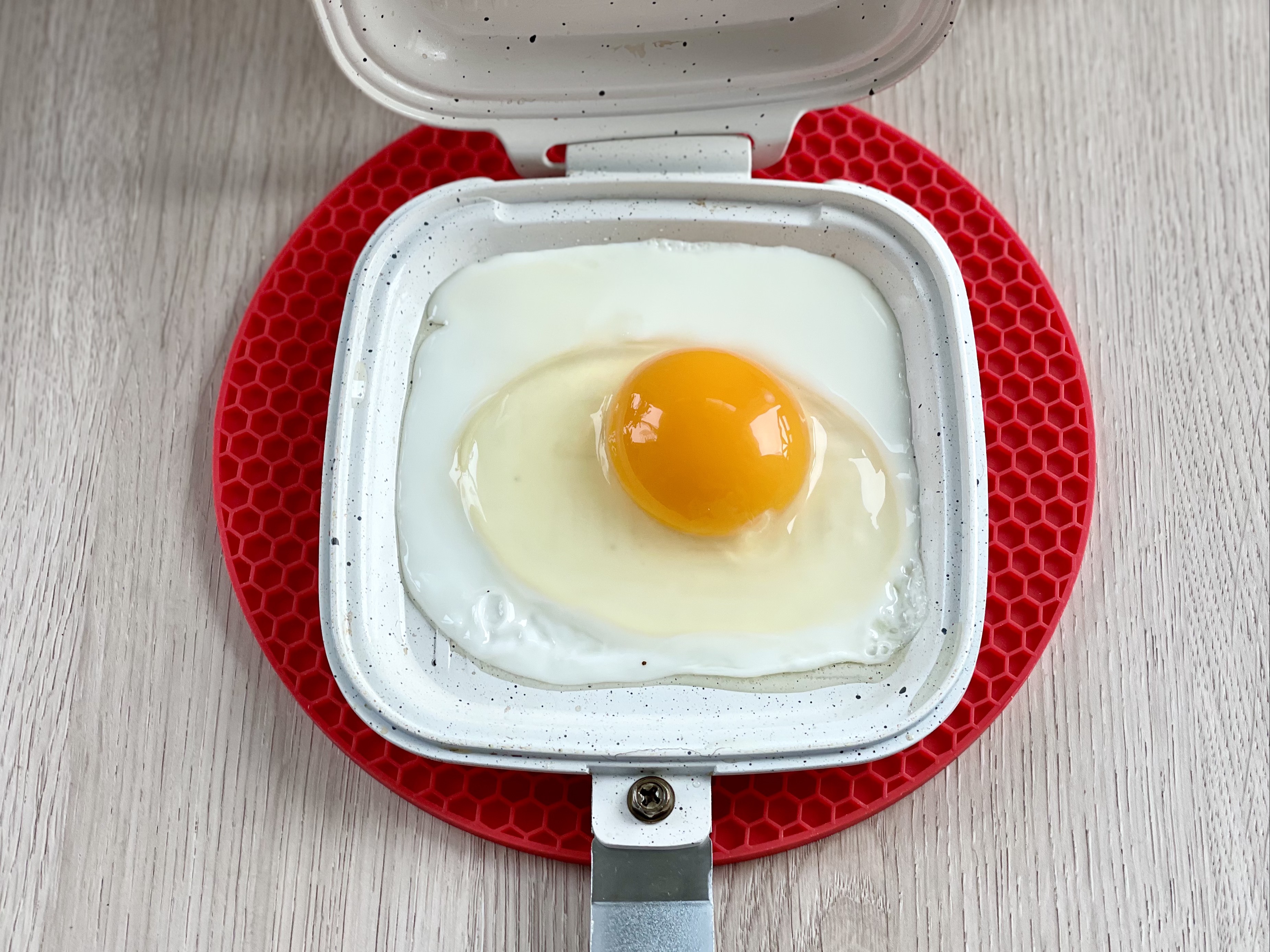 杂蔬蟹柳煎蛋三明治