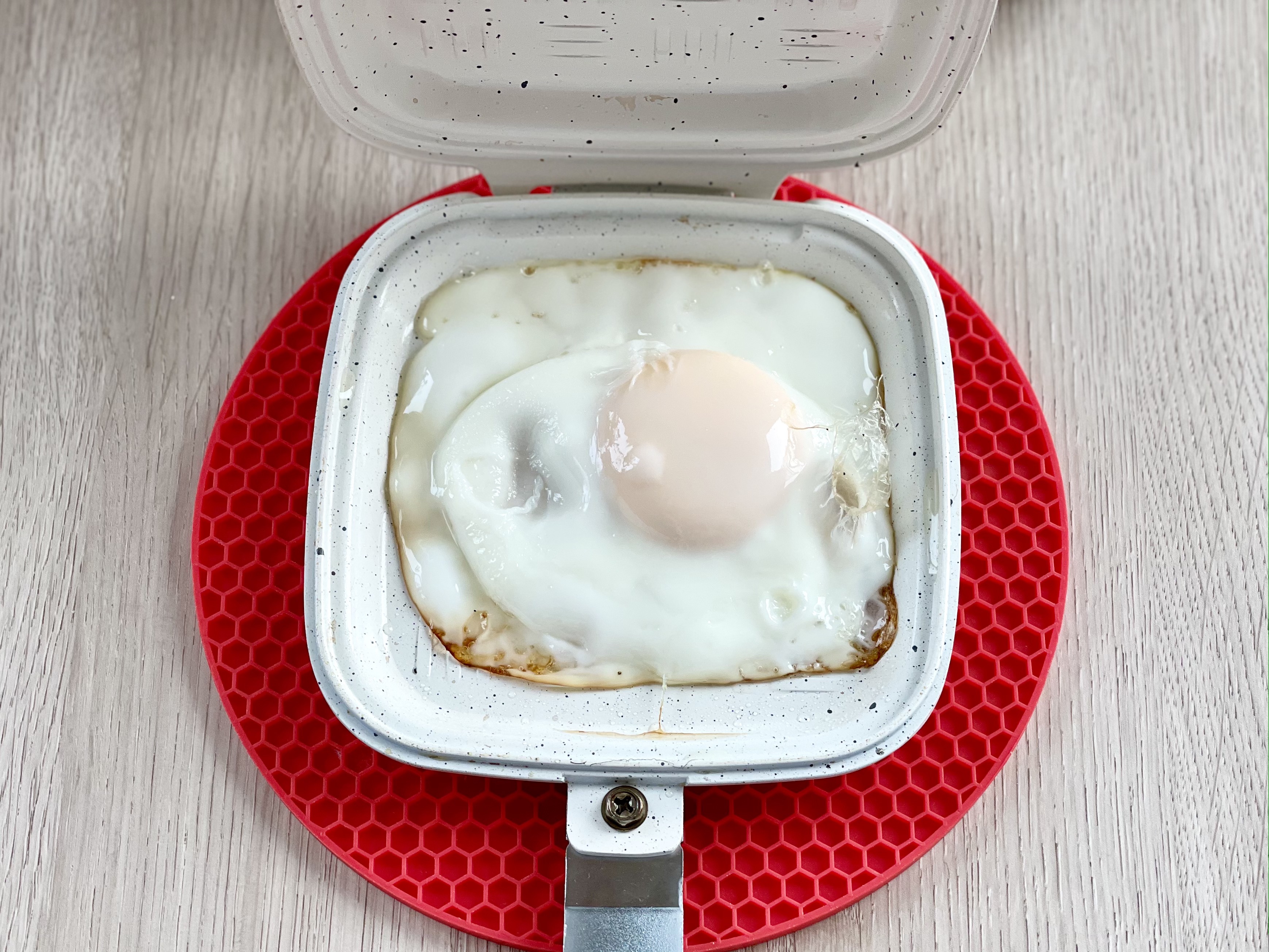 杂蔬蟹柳煎蛋三明治
