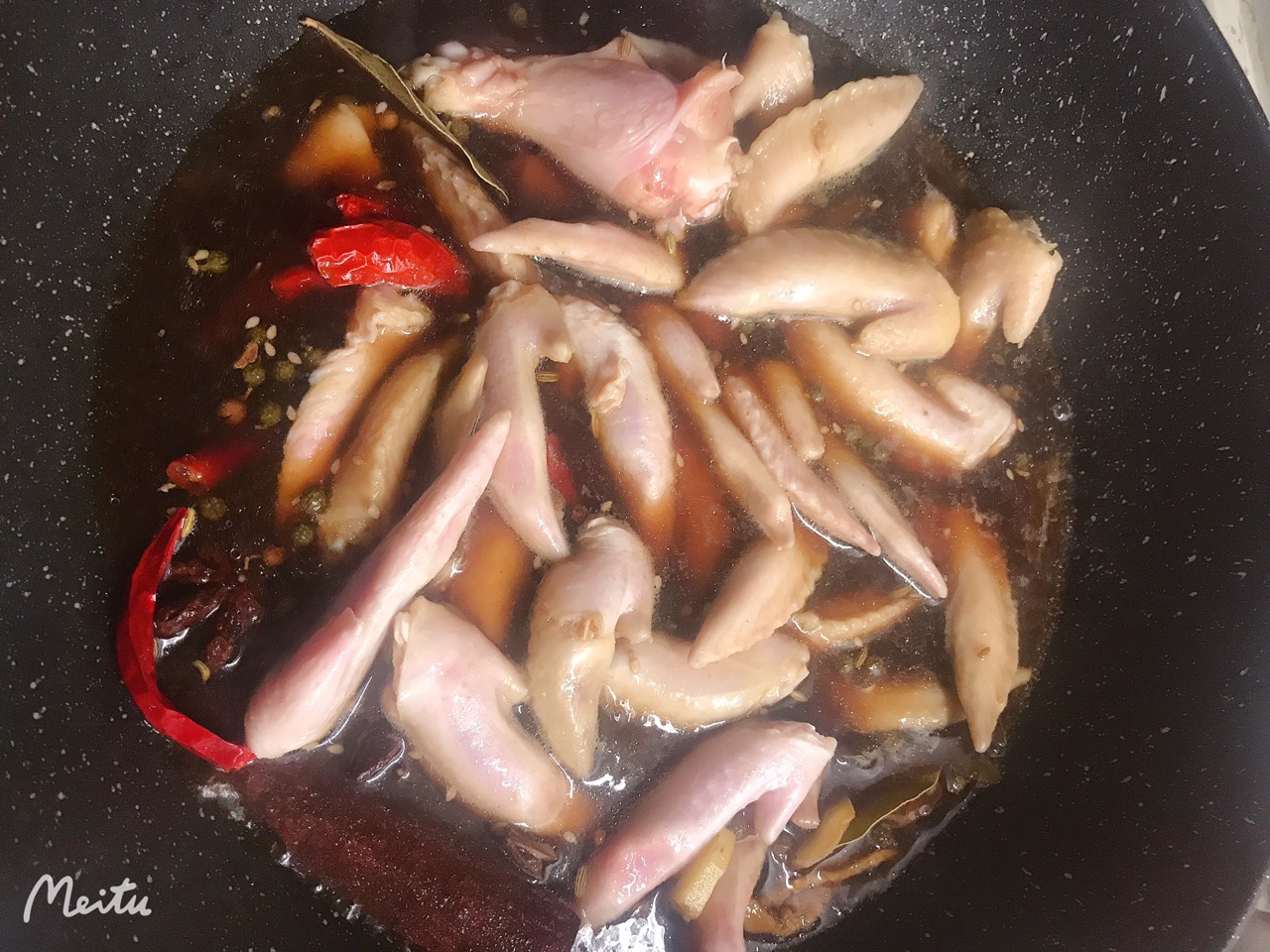 在家也能吃到辣卤鸡翅