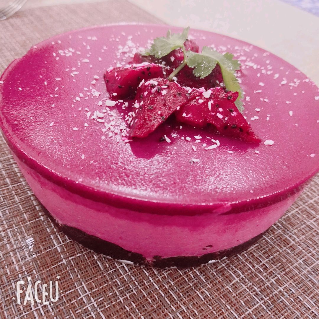 在家自己做火龙果慕斯