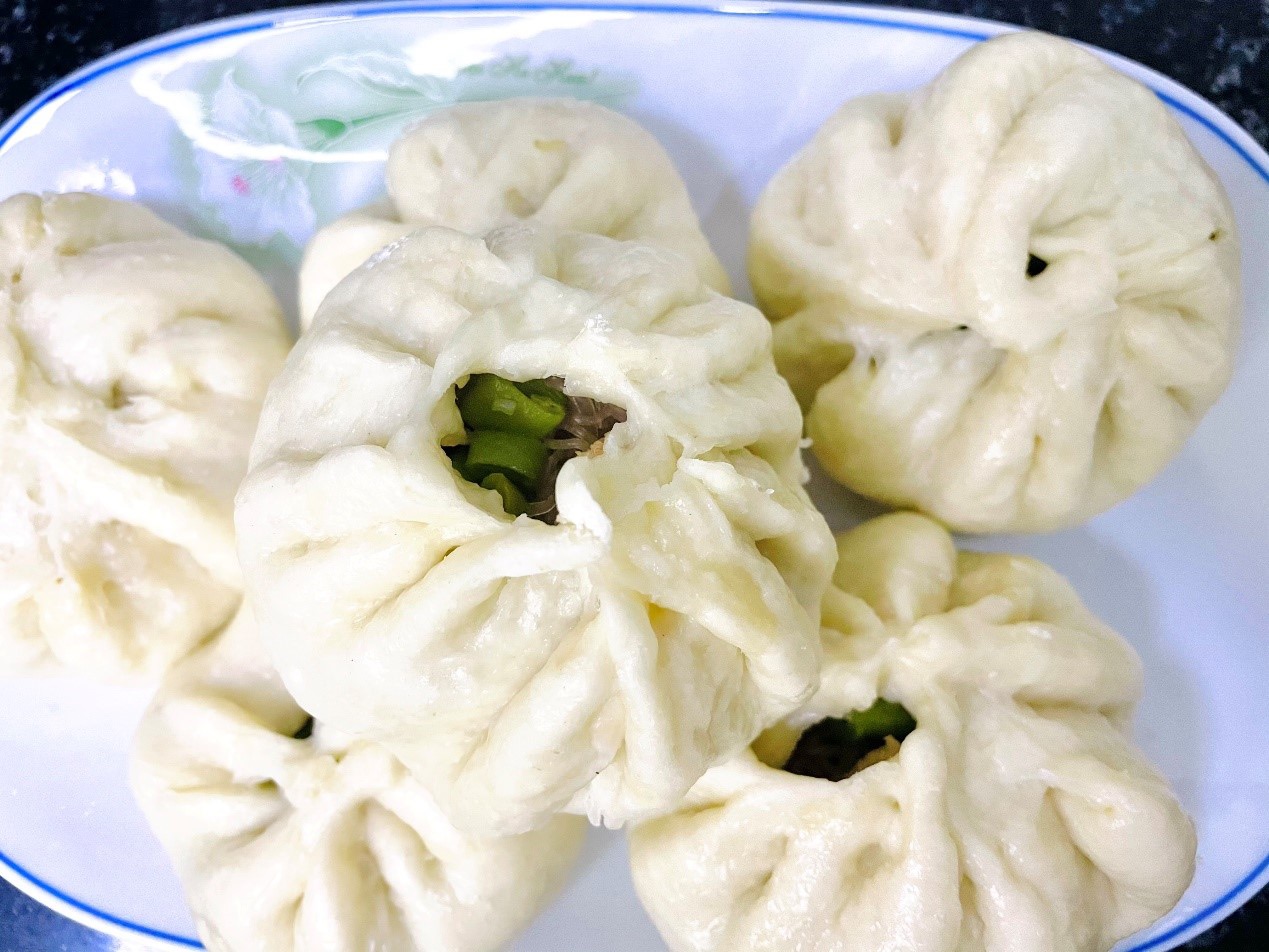 早餐人标配的豆角粉丝包