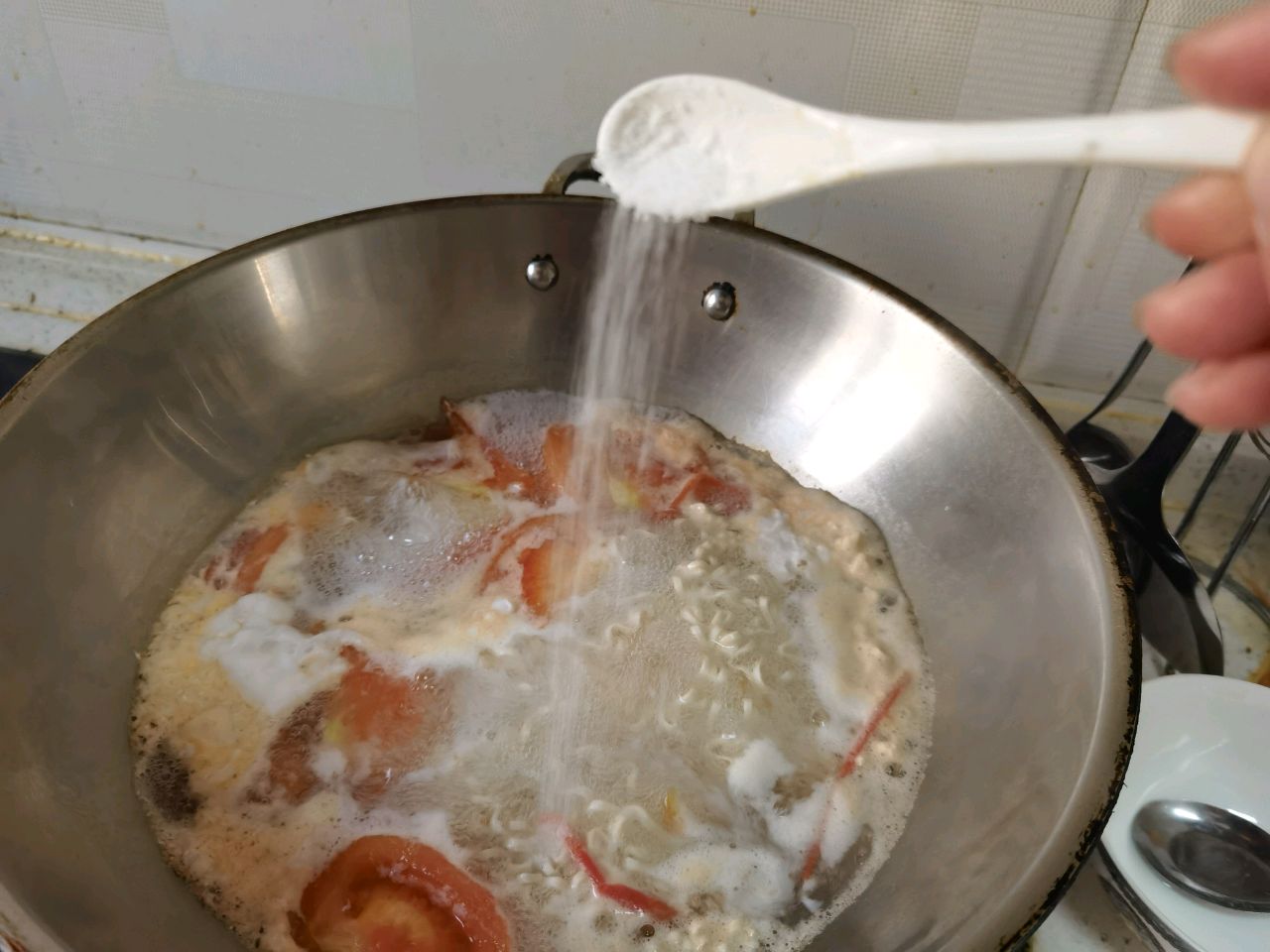 早餐—西红柿鸡蛋面