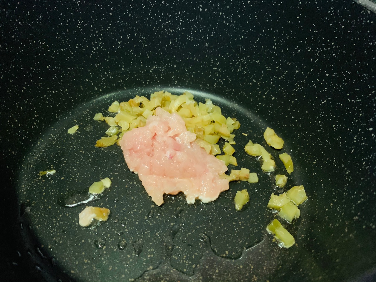 榨菜肉沫蒸豆腐