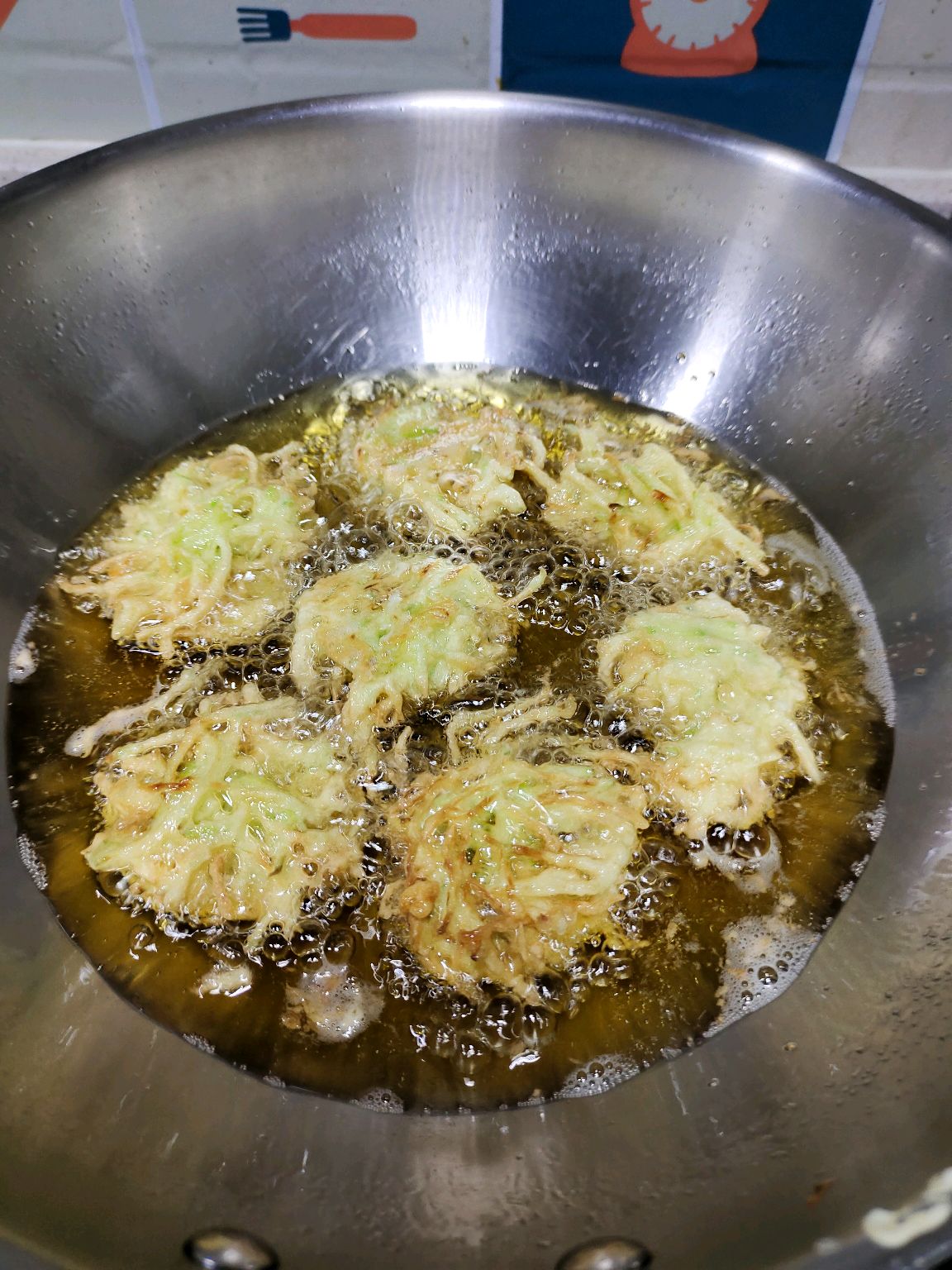 炸菜丸子