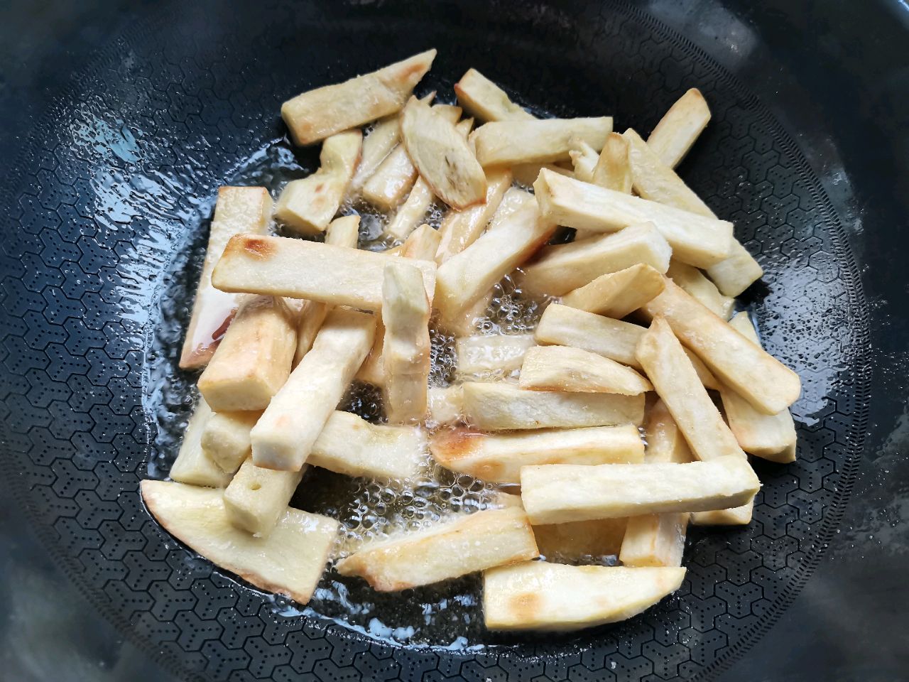 炸红薯条