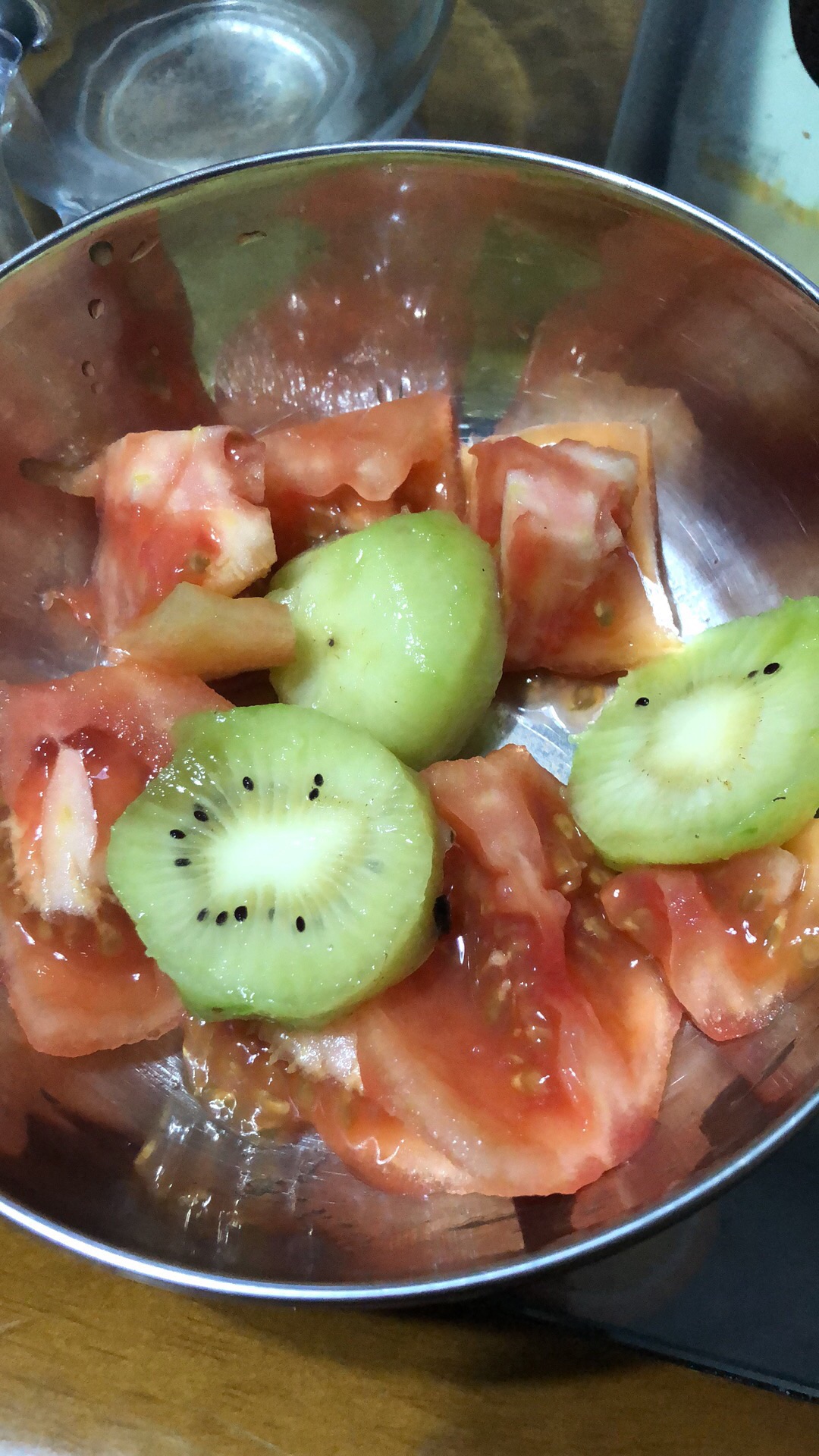 炸鸡水果沙拉